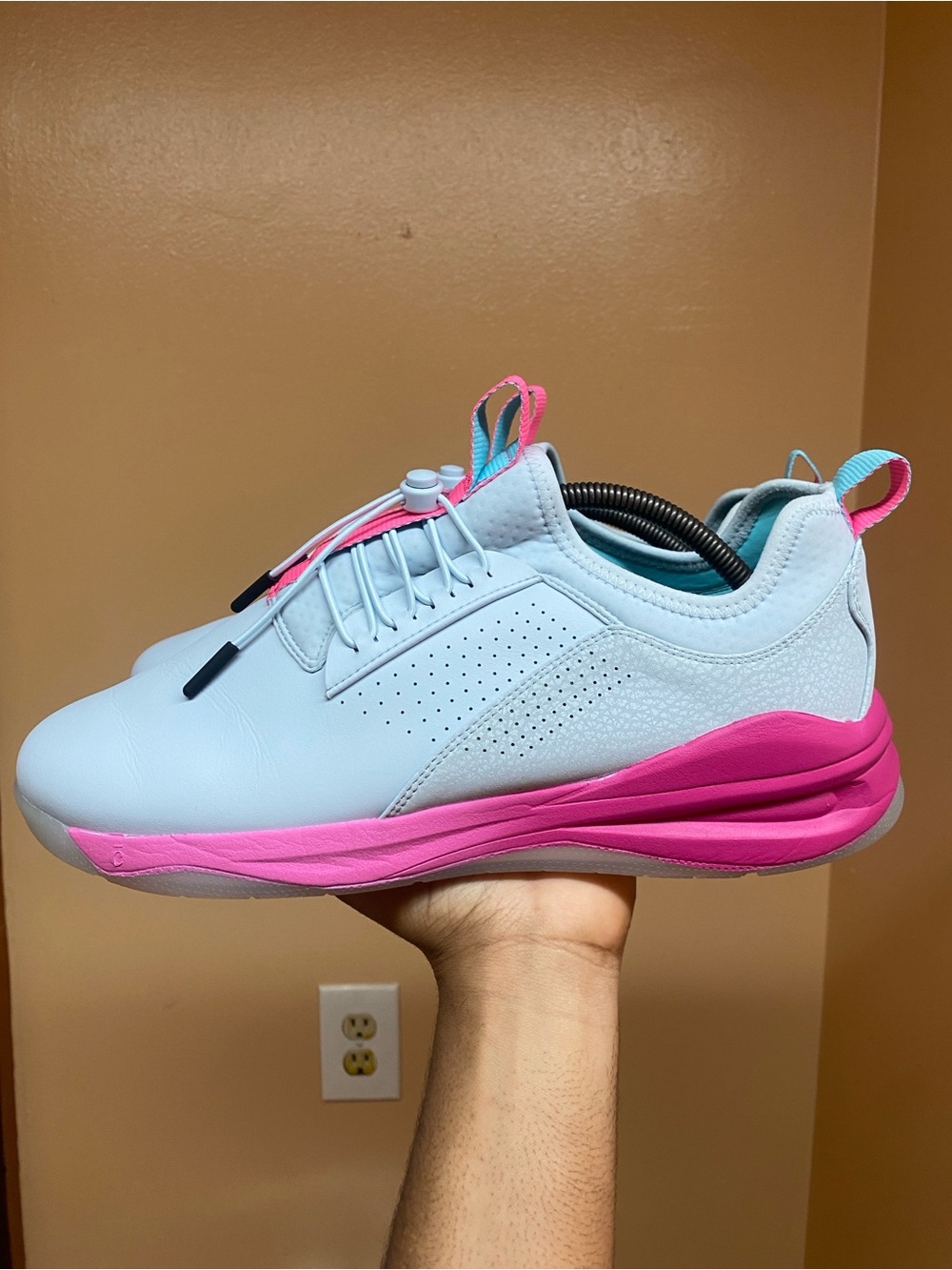 Clove Classic Electron Rose Limited Edition Men’s Nursing Sneakers Size 12 - Picture 2 of 16
